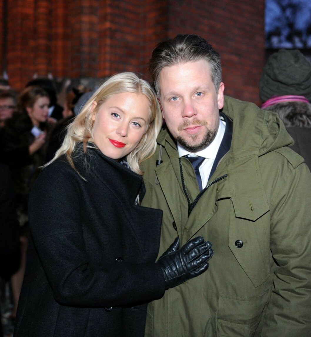 Filip Hammar med blivande exhustrun Jennie. Filip Hammar, journalist, Sverige, med makan Jennie Hammar 2010-12-04 (c) WIXTRÖM PETER / Aftonbladet / IBL Bildbyrå * * * EXPRESSEN OUT * * * AFTONBLADET / 85326