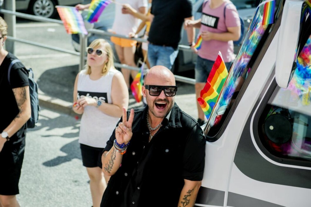Jonas Hallberg bjöd givetvis på sin berömda peace-hälsning.
