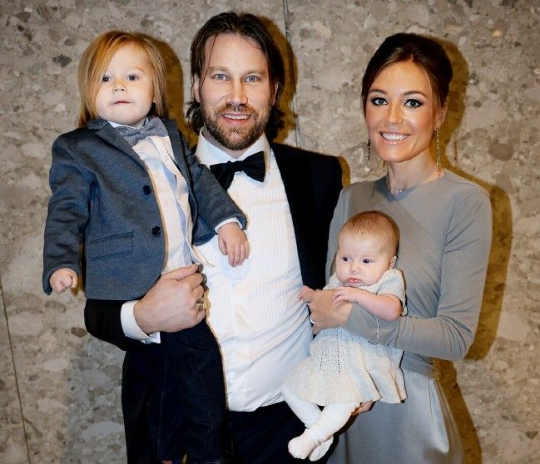 Med sonen Lennox och dottern Lily i november 2014.