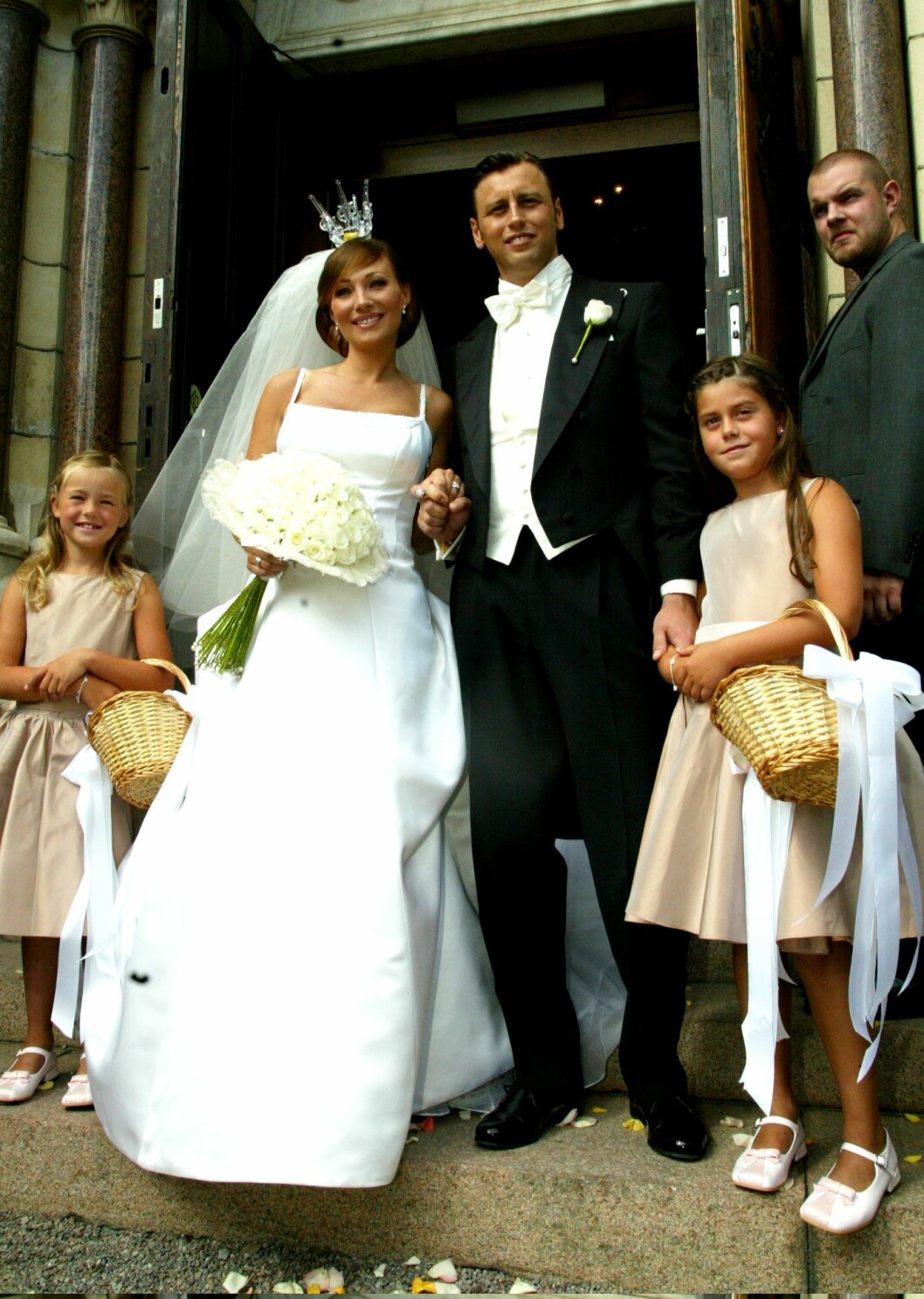 Så här såg det ut när Charlotte Perrelli gifte sig med Nicola Perrelli 2003. Foto: IBL Så här såg det ut när Charlotte Perrelli gifte sig med Nicola Perrelli 2003. Foto: IBL