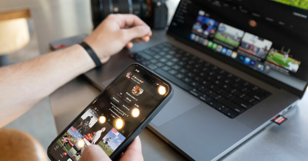 Adam Botkin, tidigare amerikansk fotbollsspelare och numer Tiktokstjärna från Montana, redigerar ett videoklipp till appen tidigare i maj. Delstat förbjuder Tiktok – stäms av kreatörer