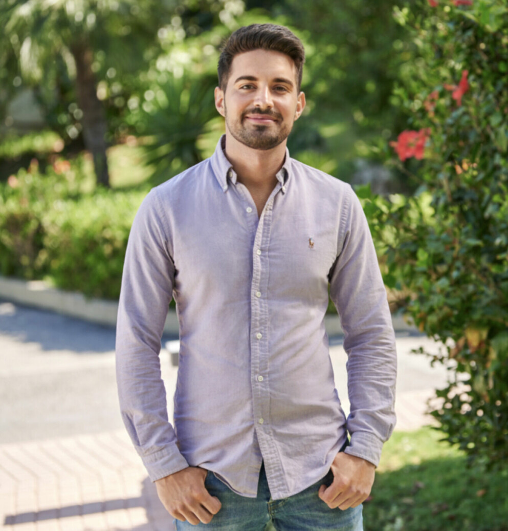 Adrian Zalai. Adrian Zalai är en av deltagarna i Bachelorette