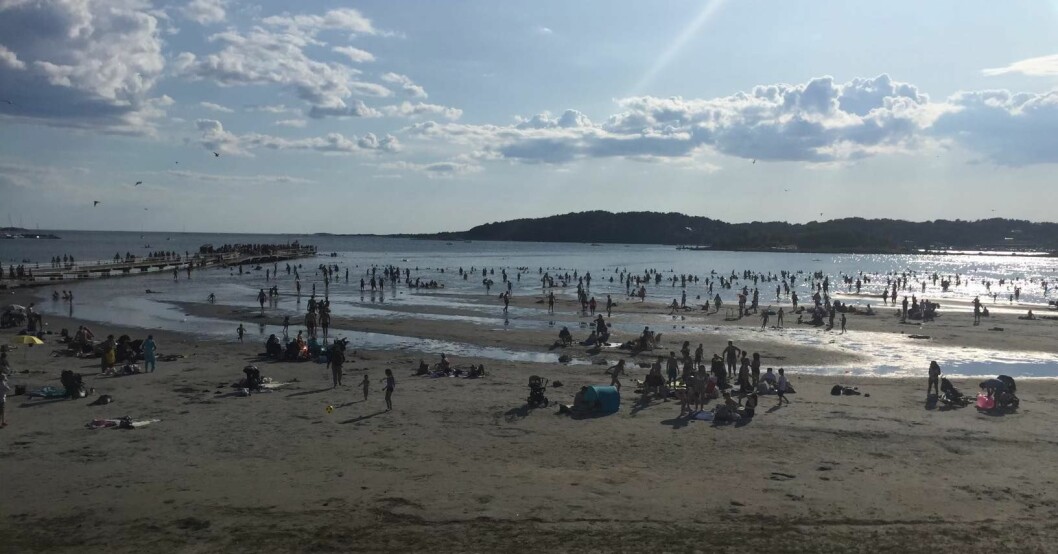 Askimsbadet i Göteborg har runt 4000 till 5000 badgäster en varm sommardag. Askimsbadet