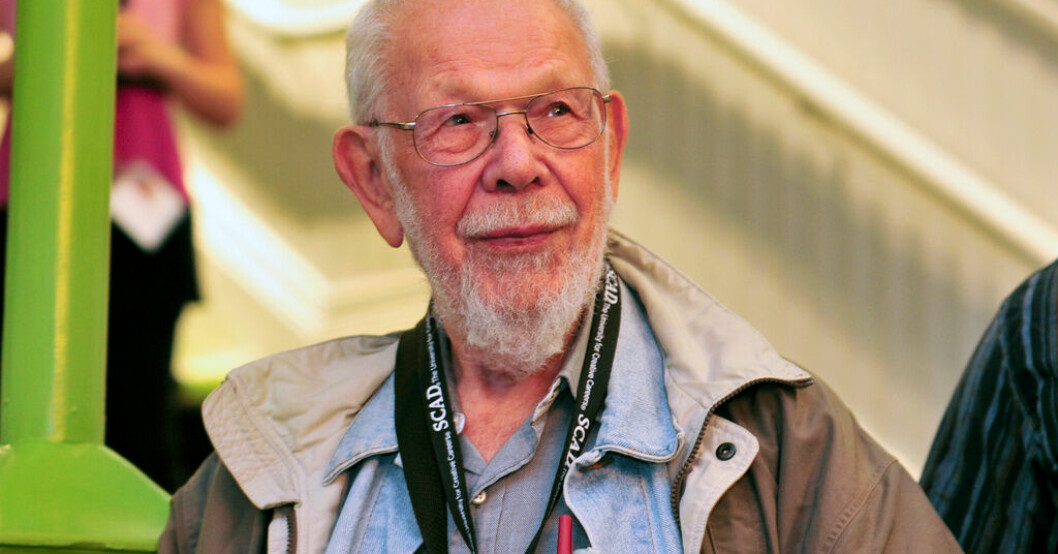 Al Jaffee gick i pension vid 99 års ålder. Arkivbild. Skämttecknaren Al Jaffee död – blev 102 år
