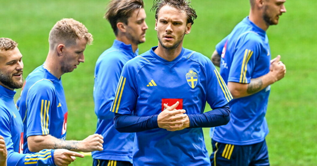 Albin Ekdal under träningen i lördags. Andersson: Ekdal körde för fullt