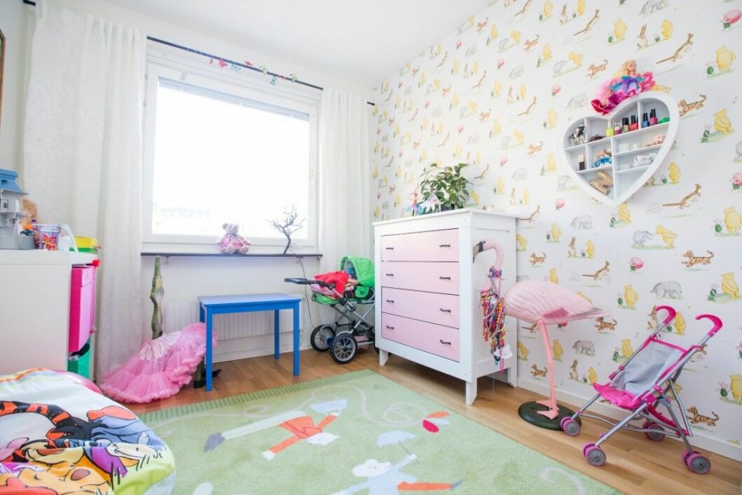 Hemmet är anpassat efter barnen. Vilken prinsessdröm! Foto: Malin Bondeson Hemmet är anpassat efter barnen. Vilken prinsessdröm! Foto: Malin Bondeson