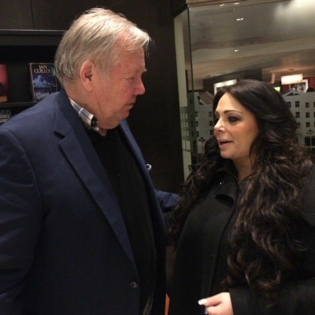 Bert Karlsson och Anna Book på artisthotellet Elite Park Avenue. Bert Karlsson och Anna Book på artisthotellet Elite Park Avenue.