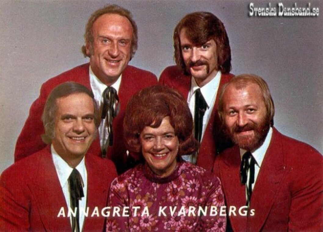 Via: <a href="http://www.svenskadansband.se/img-annagreta-kvarnbergs-1925.htm" target="_blank" rel="noopener">Svenska Dansband</a>. Medlemmar: Annagreta, Hans, Hasse, Ingmar, Bengt. Annagreta Kvarnbergs Svenska dansband.