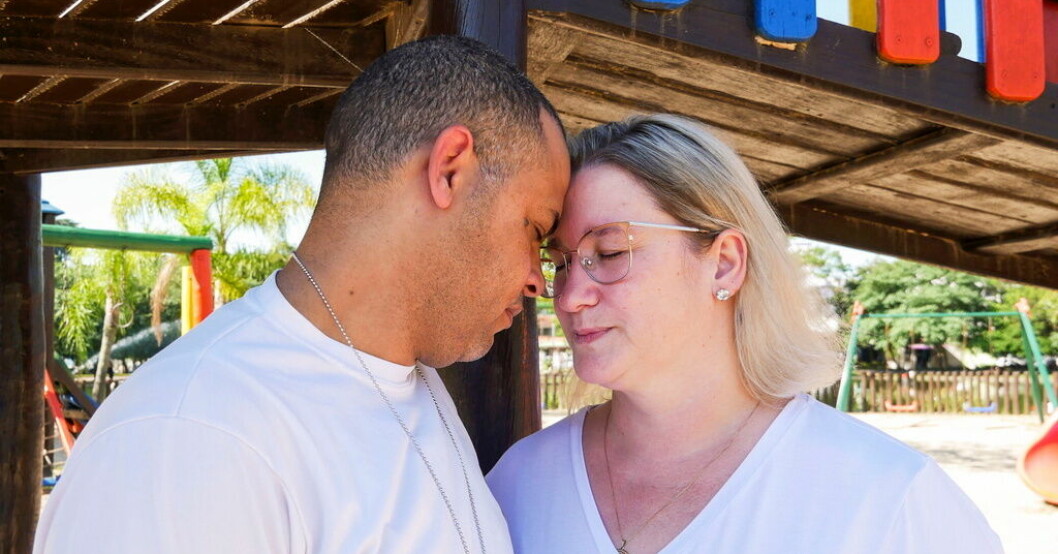 Antalet skolattacker i Brasilien ökar. Neide Cunha och Bruno Amaral förlorade sin femåriga son Bernardo i en yxattack på en skola i Blumenau. De miste sin femåring i en yxattack på skola