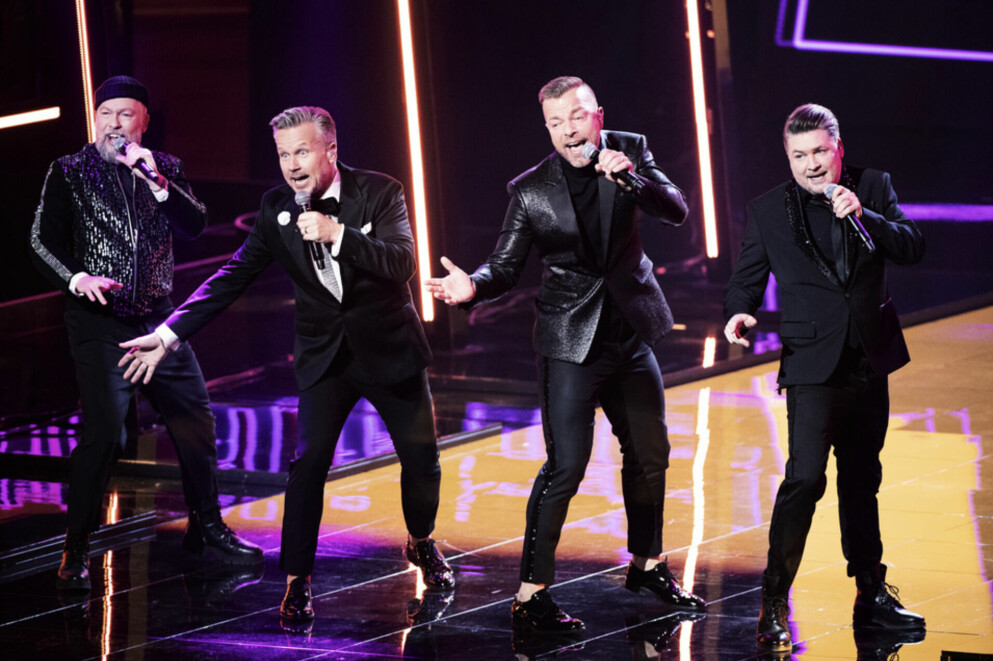 Arvingarna tävlade i <span class=" italic" data-lab-italic_desktop="italic">Melodifestivalen </span>2021. Arvingarna deltog i Melodifestivalen 2021 med låten Tänker inte alls gå hem