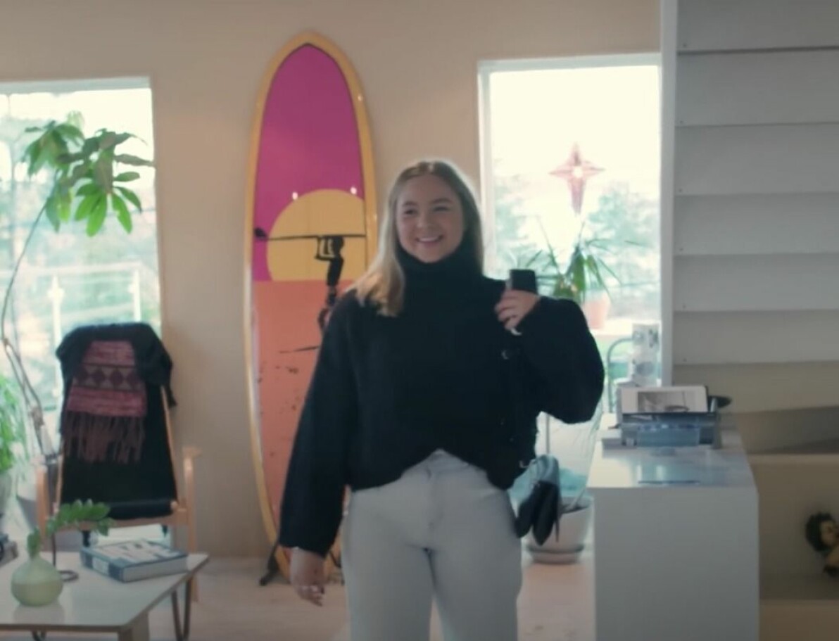 Asta Olsson i Anders knackar på