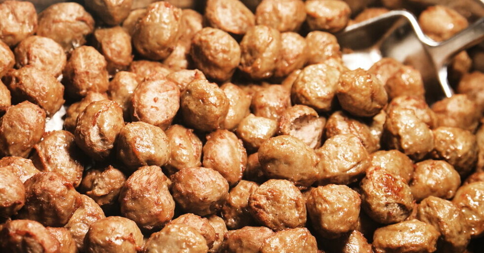 Återkallar vanliga köttbullar – kan innehålla farlig bakterie