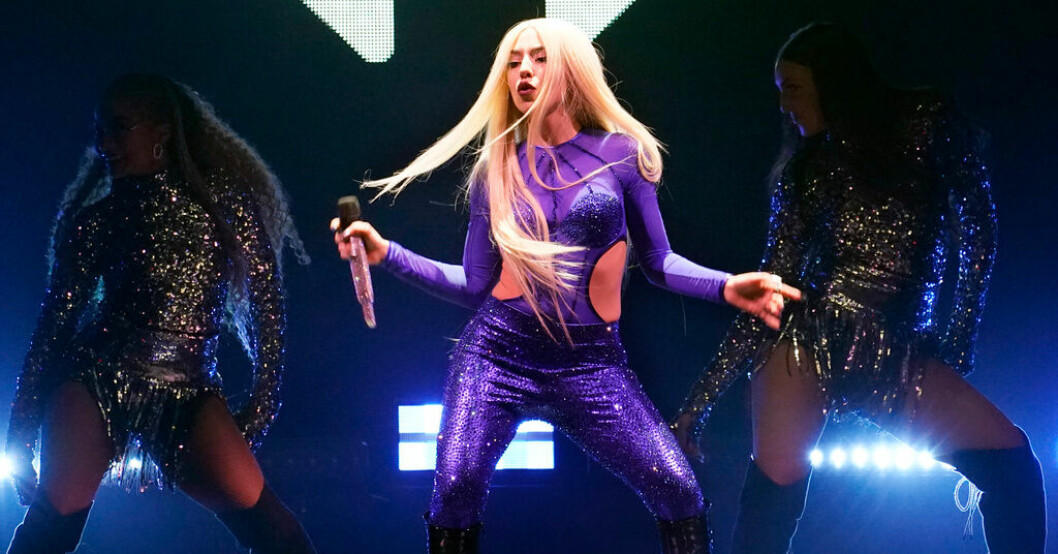 Ava Max. Arkivbild. Ava Max till Storsjöyran