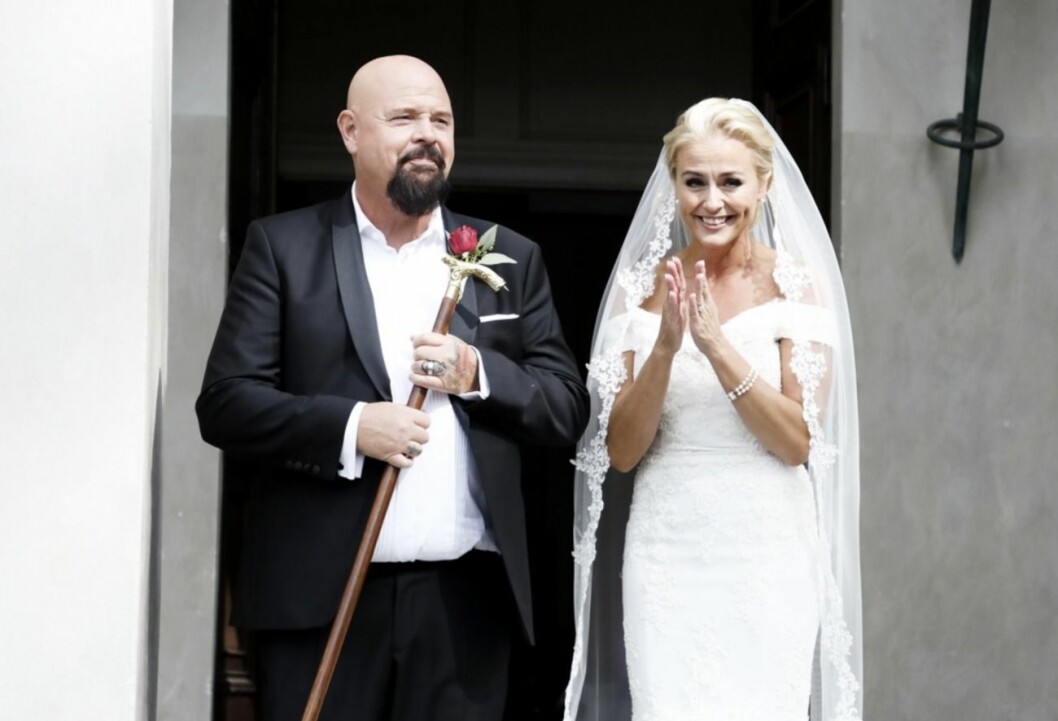 Anders Bagge och Johanna Linds bröllop. Vigsel ägde rum i Eric Ericsonhallen. FOTO: Patrik Österberg/TT Anders Bagge, Johanna Lind Bagge