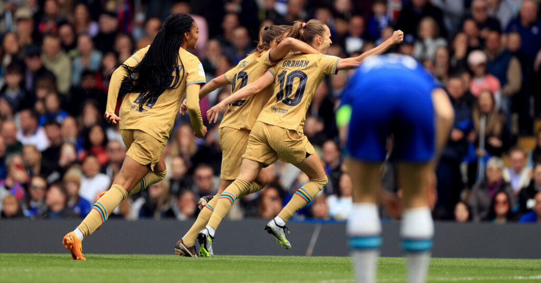 Barcelonas Caroline Graham Hansen firar målet i Champions League-semifinalen mot Chelsea. Barcelona slog Chelsea i CL-semifinalen