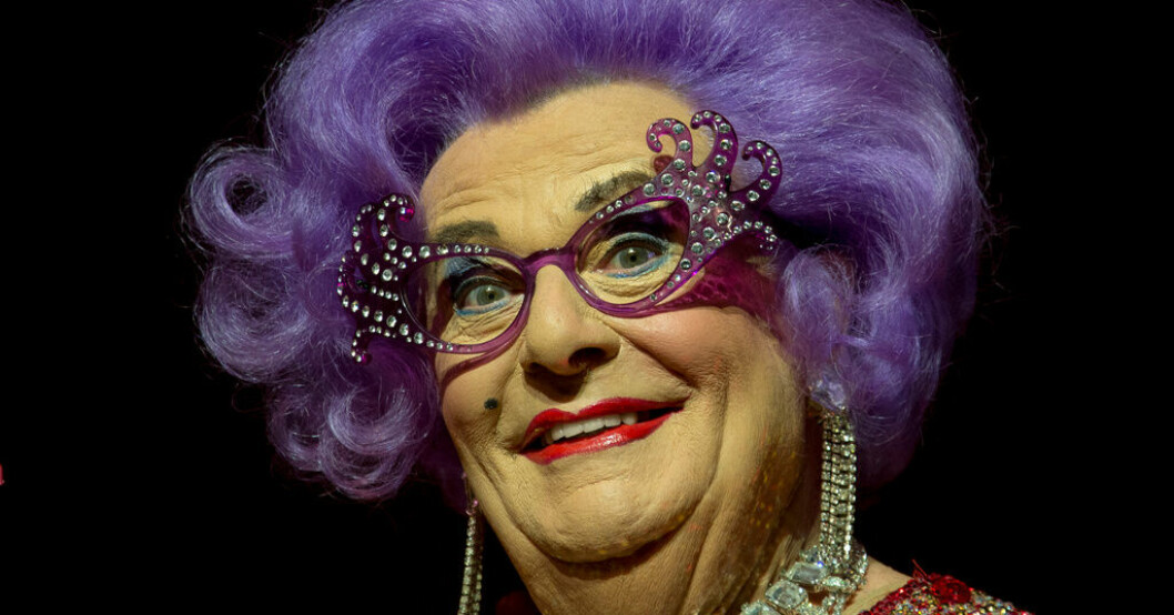 Barry Humphries får en statsbegravning i Australien. Arkivbild. Dame Edna får statsbegravning i Australien