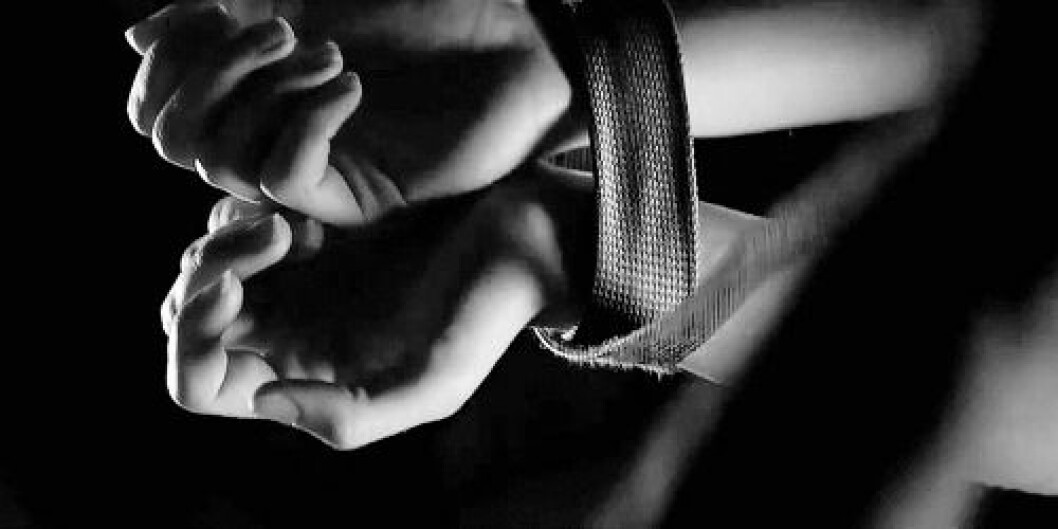 Via: <a href="http://giphy.com/gifs/jamie-dornan-christian-grey-50-shades-of-KZKthnSiGPJew" target="_blank" rel="noopener">Giphy</a> BDSM9