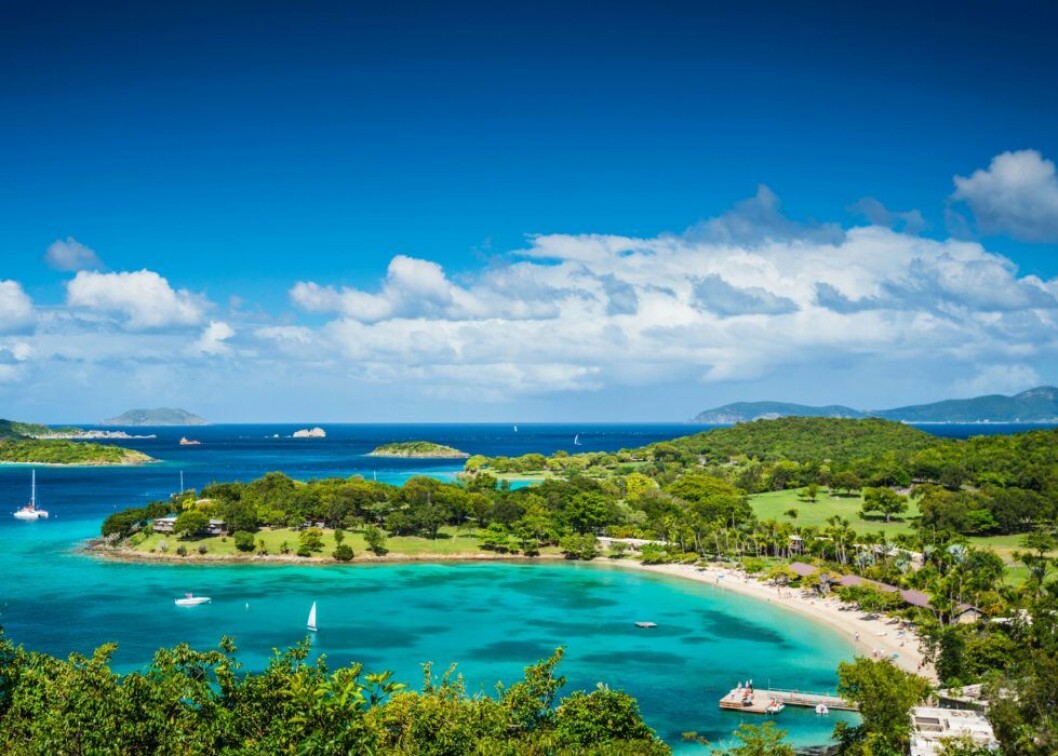 Hit till St John ön i Västindien kan du alltså åka och få betalt för det. DTM88C St John, United States Virgin Islands at Caneel Bay