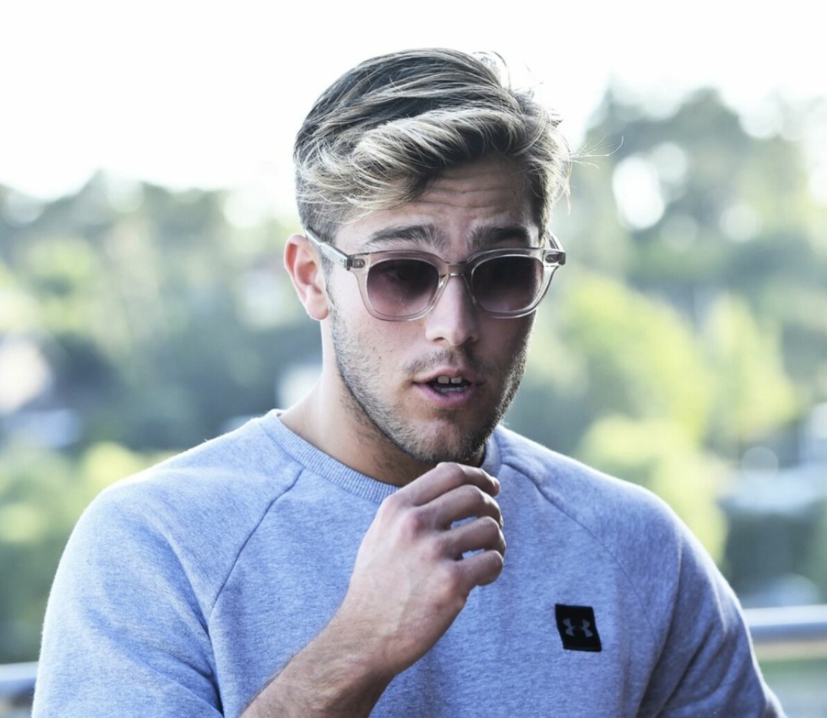 Benjamin Ingrosso i solglasögon