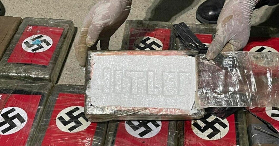 Beslaget gjorde i hamnstaden Paita. Gömde kokain med hakkors i sparrislast
