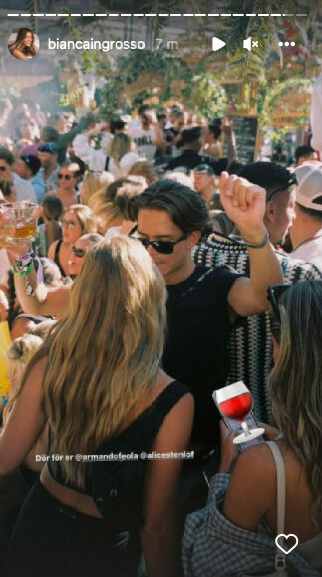 Bianca Ingrossos Instagram story från festivalhelgen. Bianca Ingrossos Instagram story från festivalhelgen.