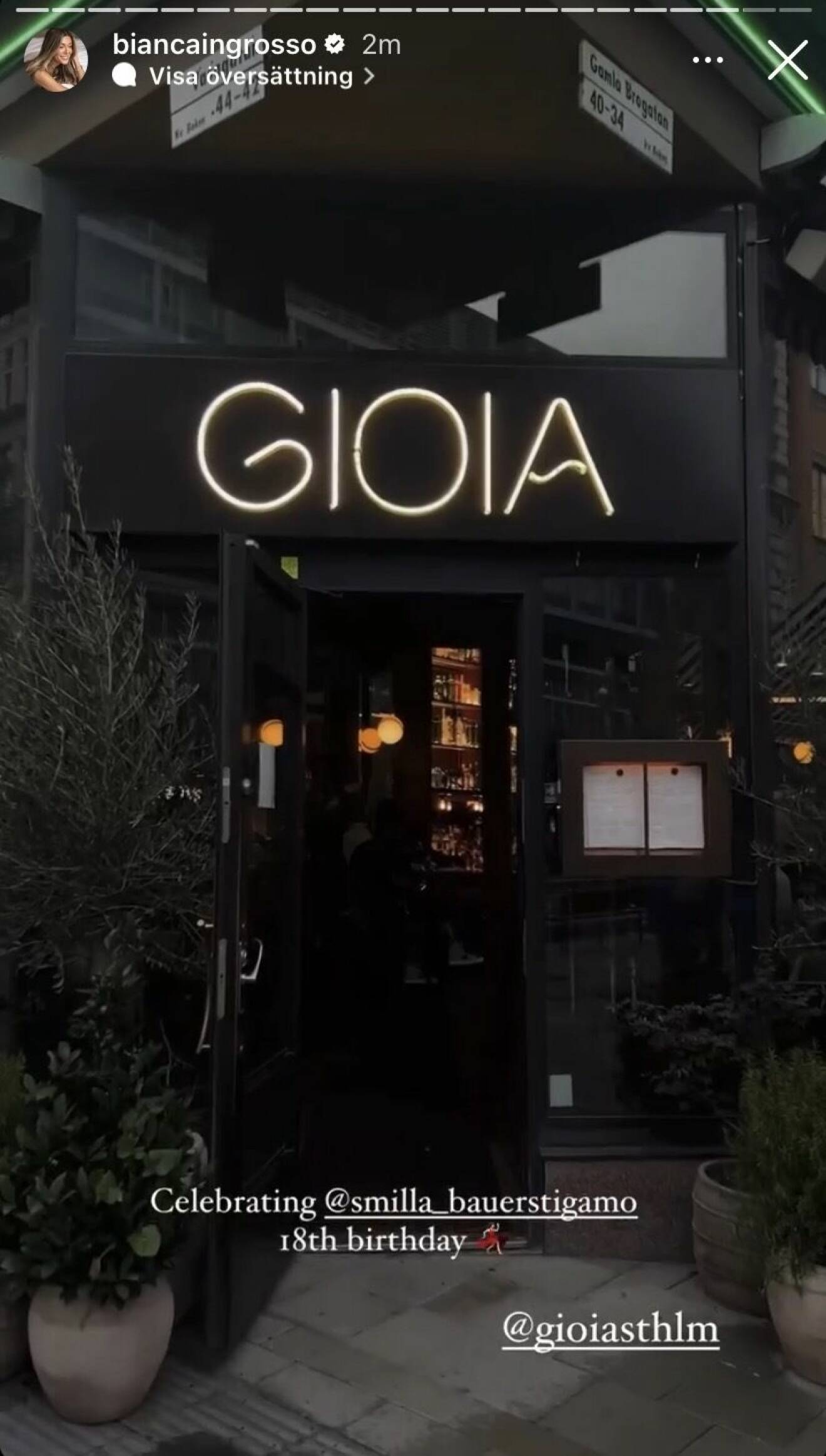 Bianca Ingrossos Instagram story visar den pampiga entrén in till restaurangen.