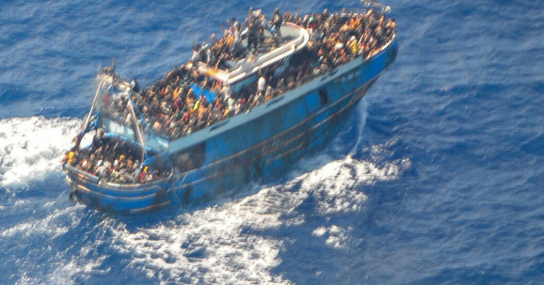 Bild på olycksbåten från Greklands kustbevakning. Arkivbild. Sorgedag i Pakistan efter Medelhavsolyckan