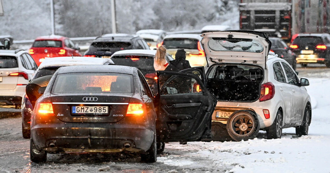 Snökaos i södra Sverige under tisdag och onsdag.