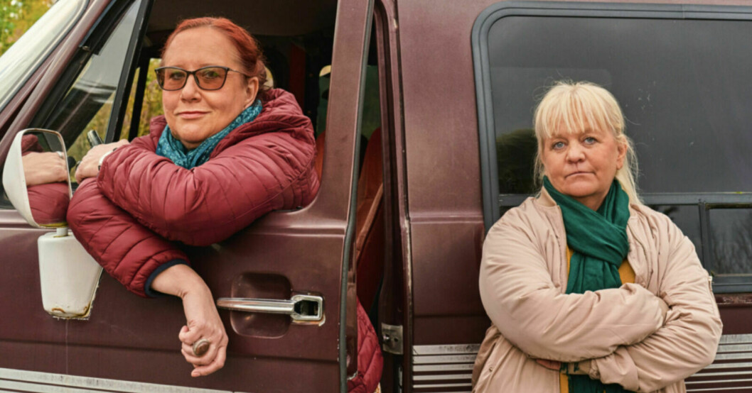 Birgitta och Pirjo. SVERIGES VÄRSTA BILFÖRARE