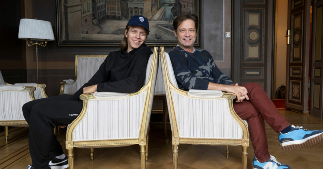 Skådespelarna Valter Skarsgård och Jason Priestley som spelar i Börje. Valter Skarsgård och Jason Priestley.