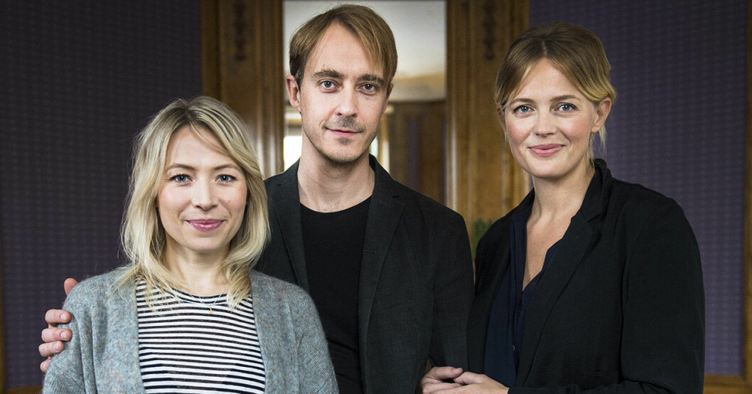 Josephine med Frida Hallgren och Jonas Karlsson i Hallonbåtsflyktingen 2014. Josephine Bornebusch, Frida Hallgren och Jonas Karlsson.