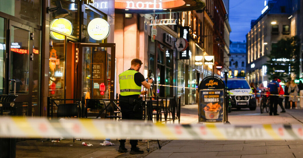 Brottsplatsen spärrades av. Man erkänner machete-attack i Oslo