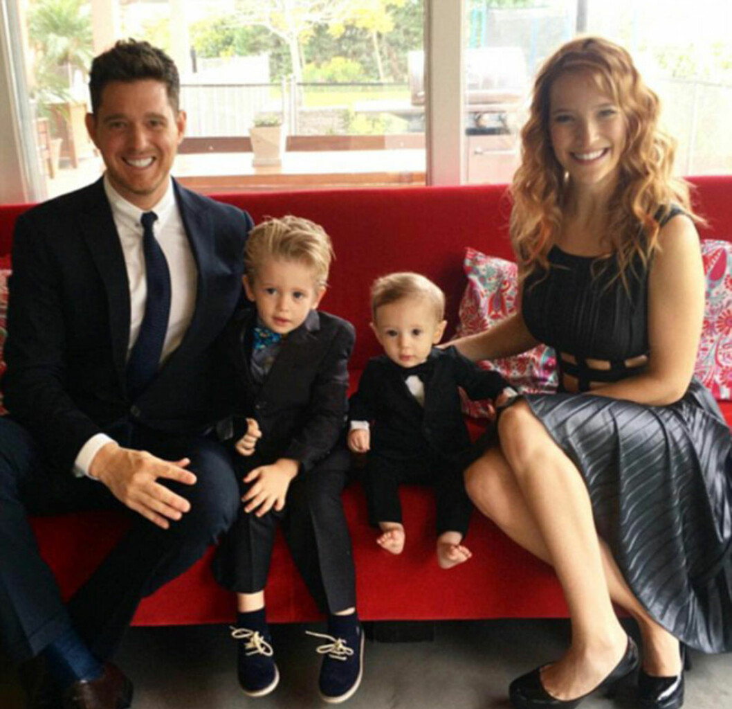 Michael Bublé med frun Luisana Lopilato och deras barn Noah Buble och Elias Bublé.