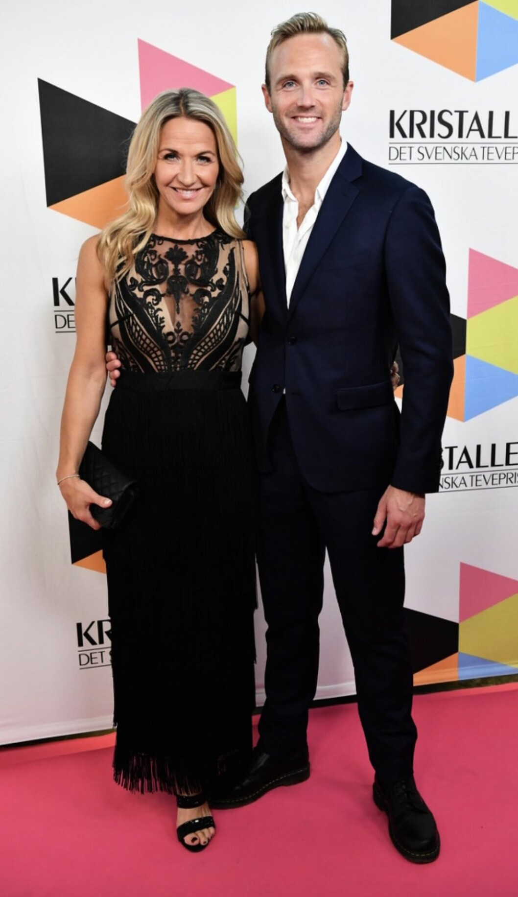 Kristin Kaspersen och Calle Sterner på Kristallen-galan. FOTO: Jonas Ekströmer/TT Kristin Kaspersen och Calle Sterner på Kristallen-galan, 2019