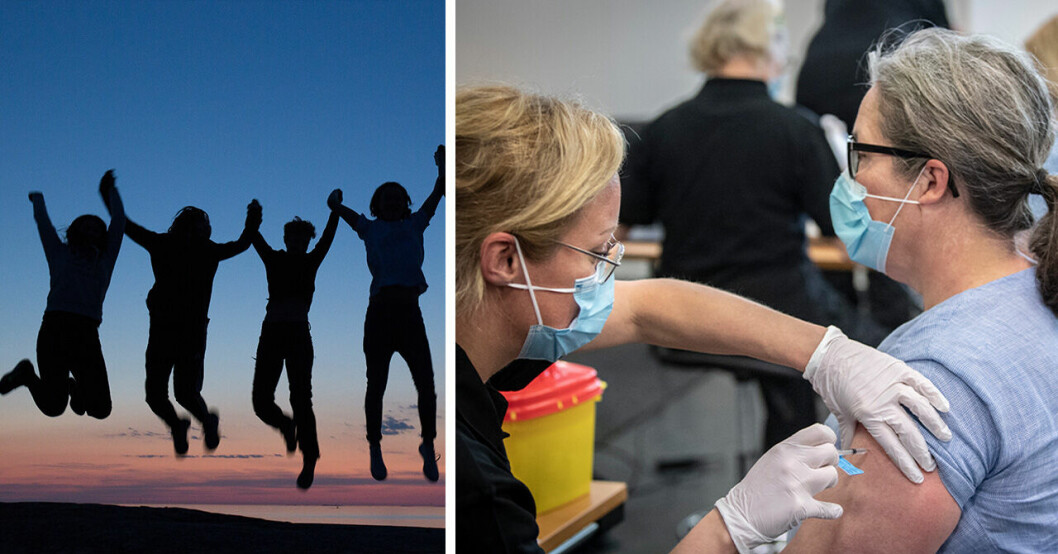 Fyra personer hoppar upp i luften. Till höger ger en sköterska vaccin till en kvinna.