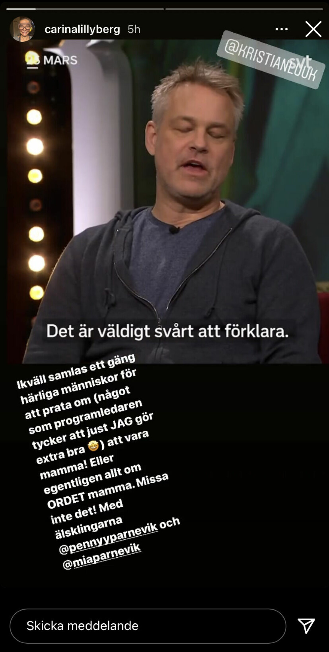 Carina Berg hyllade ex-makens program <span class=" italic" data-lab-italic_desktop="italic">Veckans ord med Kristian Luuk</span> på sociala medier. Carina Berg hyllade ex-makens program Veckans ord med Kristian Luuk på sociala medier.