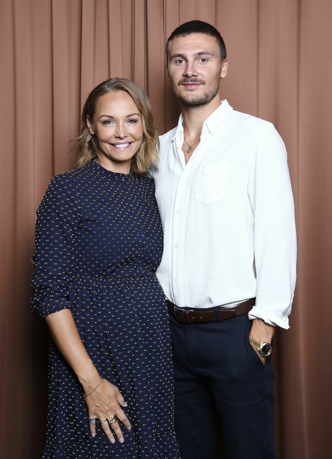 Carina och Erik blir föräldrar när som helst! Det är Eriks första barn och Carinas andra. Carina Berg och Erik Berg