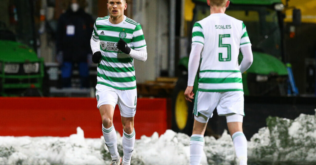 Carl Starfelt, till vänster, blev på söndagen skotsk ligamästare med Celtic. Arkivbild. Carl Starfelt skotsk ligamästare med Celtic