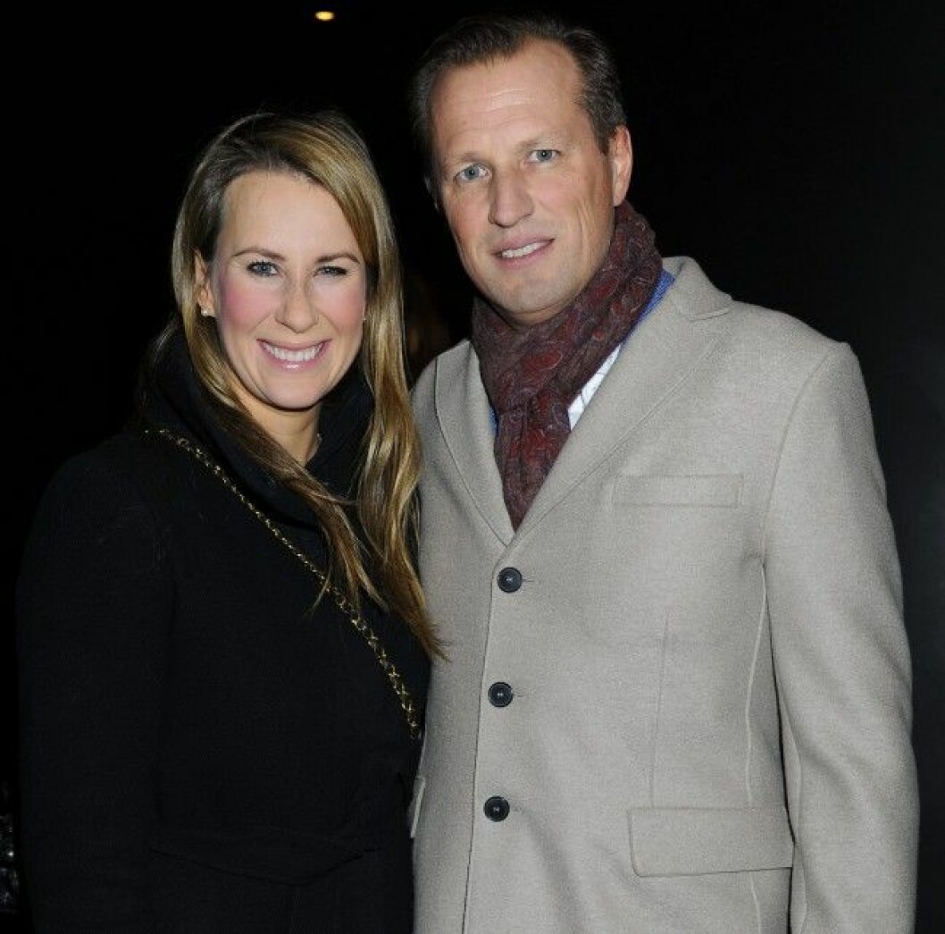 Cecilia Ehrling och Fredrik Danermark på sitt första vimmel som nyförlovade. Cecilia Ehrlin och, Fredrik Danermark på sitt första vimmel som nyförlovade.