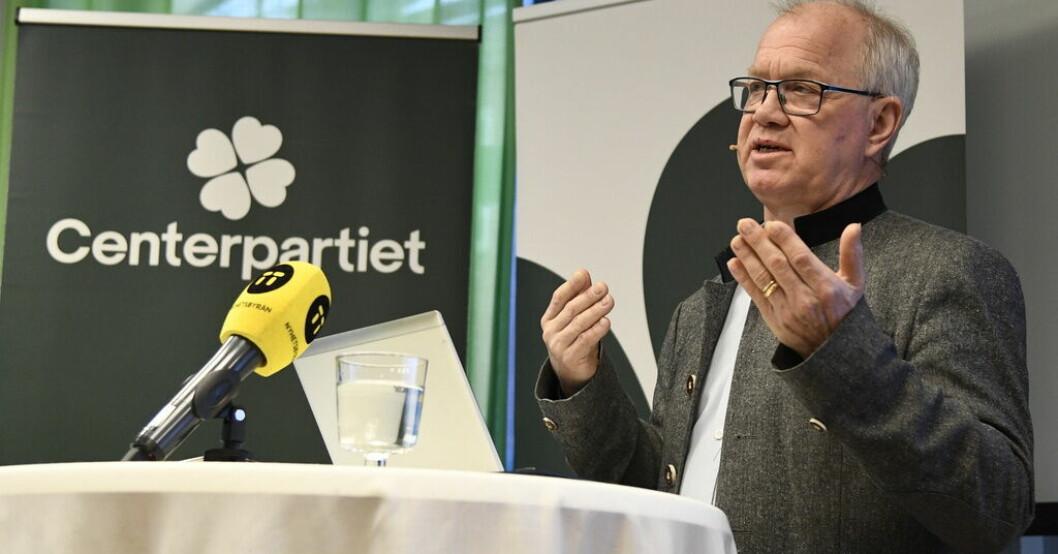 Centerpartiet valanalysgrupps ordförande Christer Jonsson presenterar partiets eftervalsanalys. Centerns valanalys: Vi missade väljarnas oro