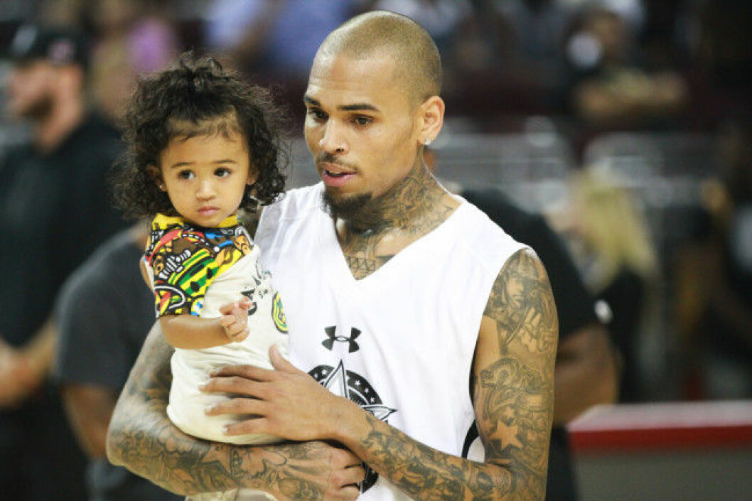 Chris Brown med dottern Royalty.