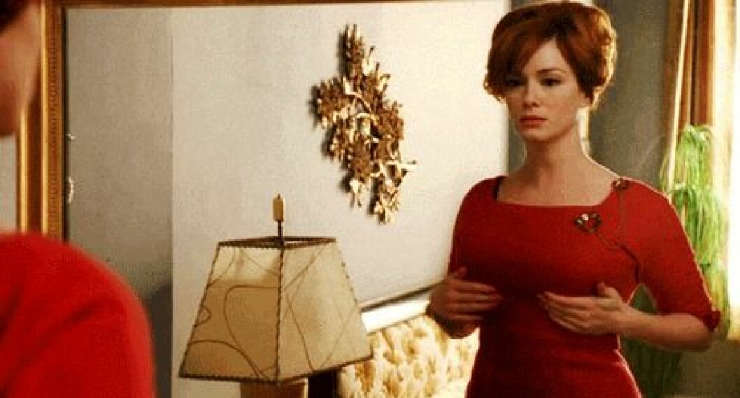 Via: <a href="http://giphy.com/gifs/joan-holloway-sexy-evuaOpATtoYGQ" target="_blank">Giphy</a> Via: Giphy