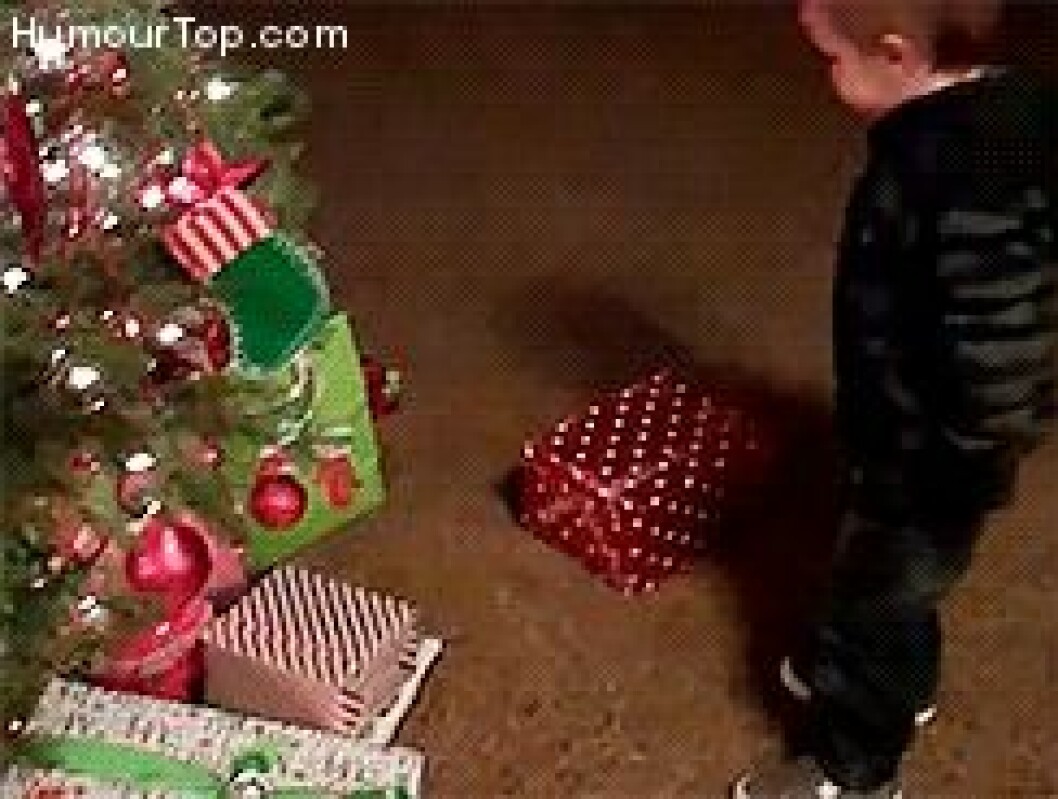 Via: <a href="http://humourtop.com/accueil/index.html#.VJk3Q8ACA" target="_blank">Humour Top</a> christmaspresent