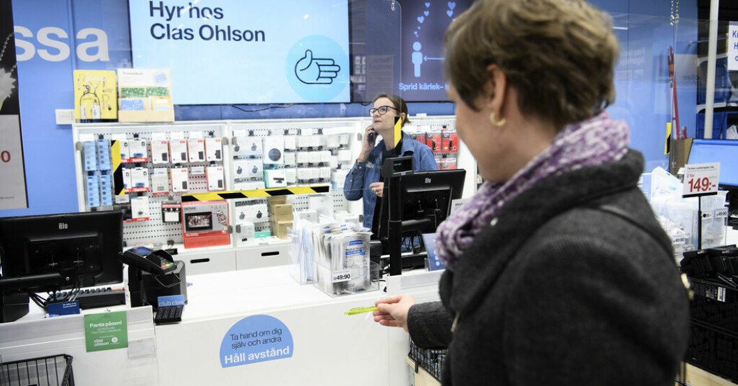 Clas Ohlson genomför besparsingsåtgärder som bland annat påverkar kontoren i Stockholm, Malmö och Insjön. Arkivbild Clas Ohlson lanserar nya sparåtgärder