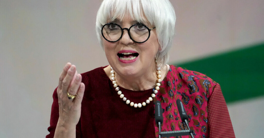 Claudia Roth, Tysklands kulturminister, hotar med att dra in filmstöd för produktioner som inte efterlever reglerna. Arkivbild. Tysk filmindustri skakas av anklagelser