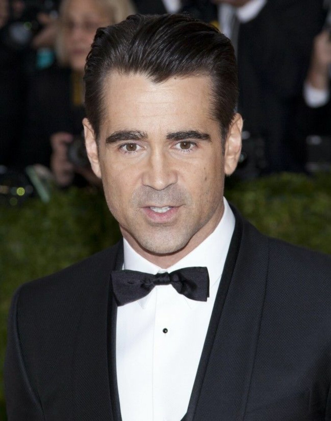 Colin Farrell giller Tinder.
