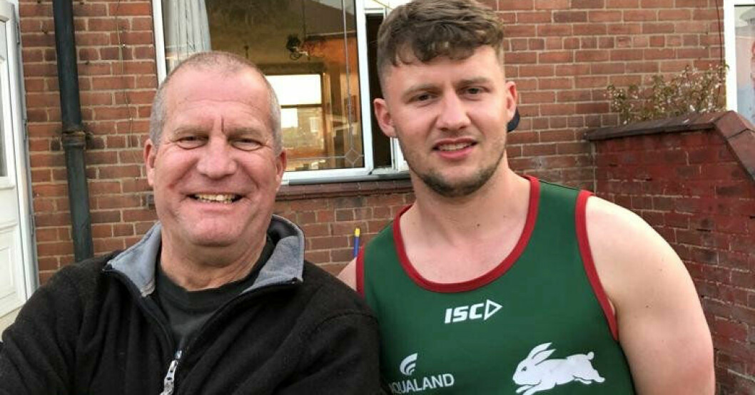 Neil och sonen Joel, 27