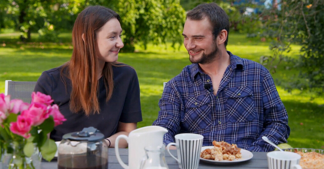 Klara och Daniel är ett par.