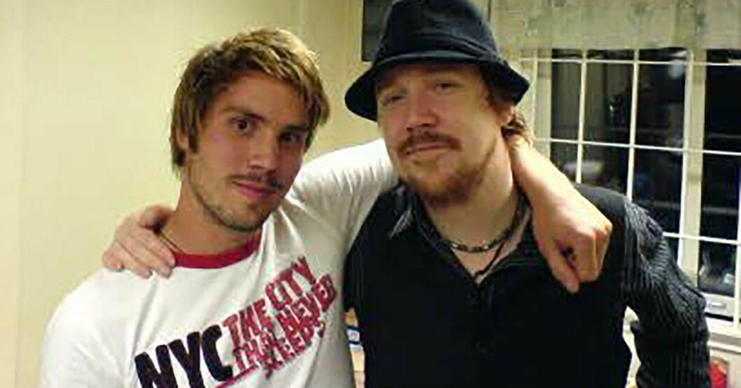 En ung Daniel med Lars Winnerbäck. Daniel Tholén och Lars Winnerbäck.