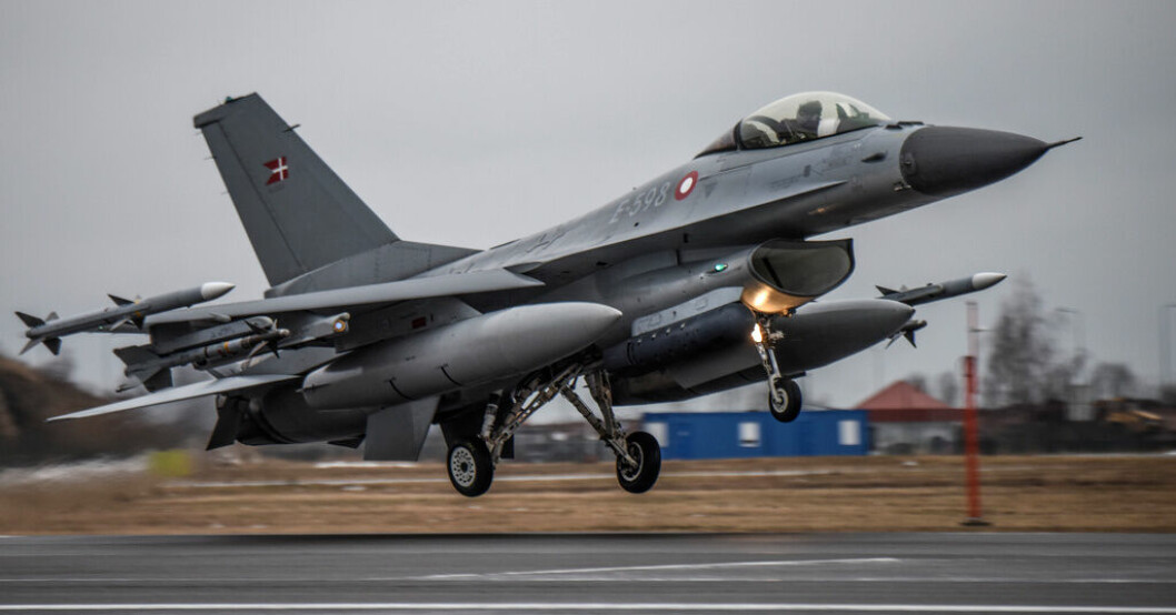 Danmark och Nederländerna ska koordinera snabbutbildningar i F16-planen för ukrainska piloter. Arkivbild. Expert: F-16 kan göra nytta trots snabbträning